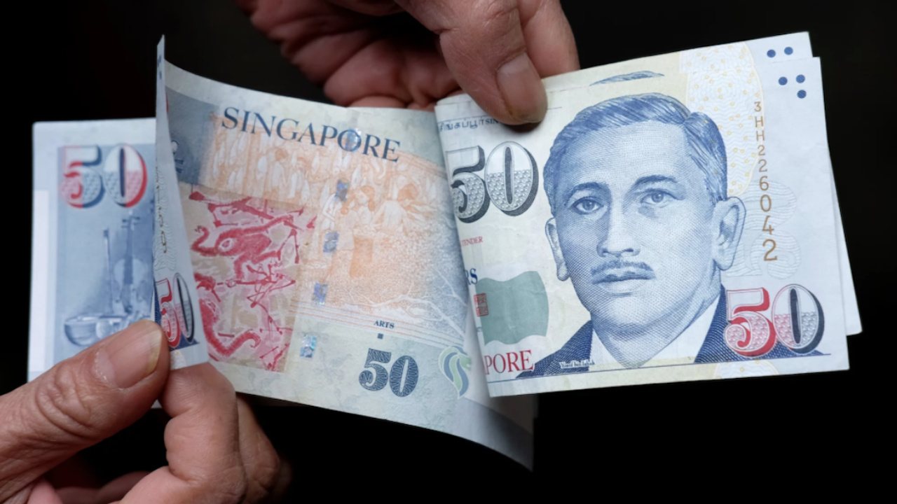 Big Win for Seniors: Singapore Announces $900 Bonus in April 2025!