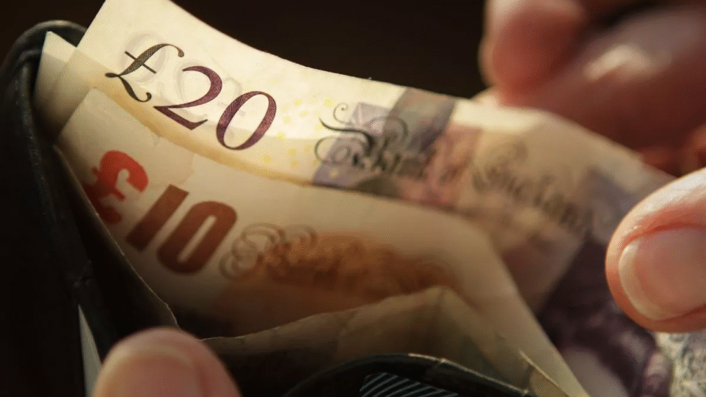£812 One-Off DWP Payment for Emergencies: Who Can Apply and How to Get It?